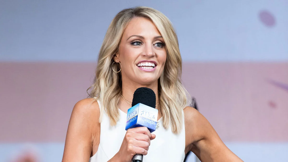 carley shimkus height age husband parents biography and fox news career