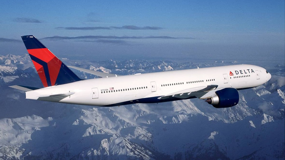 Delta Flight DL275 Diverted LAX After Engine Failure on Tokyo-Bound Route